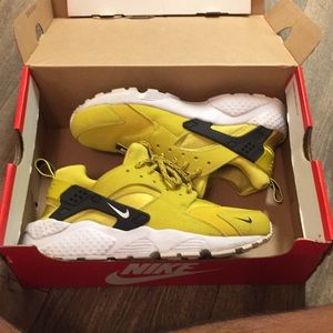 Nike Huarache Run SE